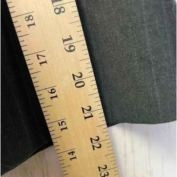 Calvin Klein skirt suit size 8p Color Black with pin stripe pattern/Work/Career - Picture 16 of 16